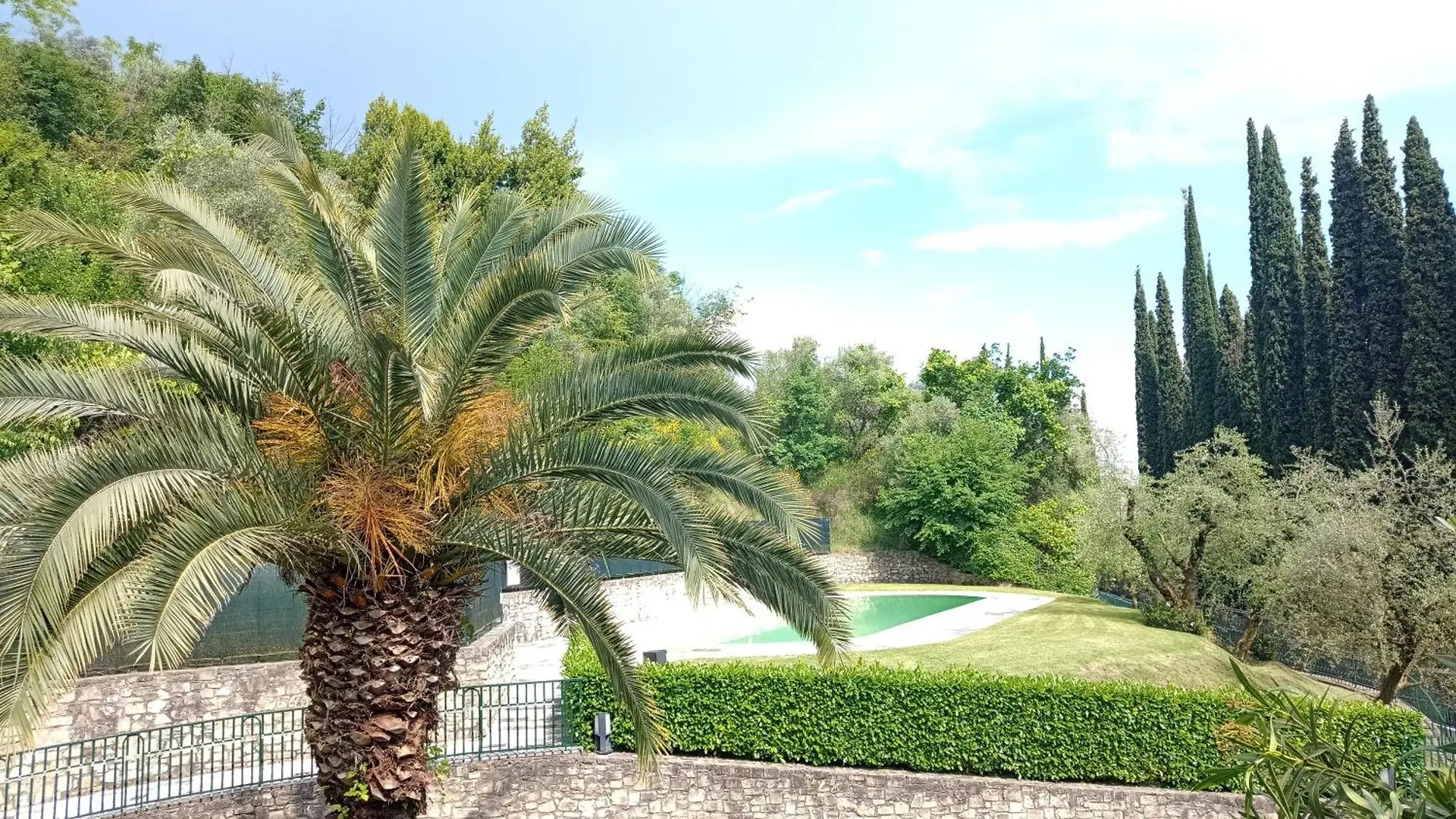 La Verbena A Fianco Del Vittoriale, Vista Piscina, 10 Minuti A Piedi Dal Lungo Lago